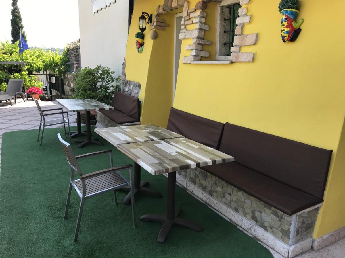 Borgo Piccolo Hotel Cavaion Veronese Exterior photo