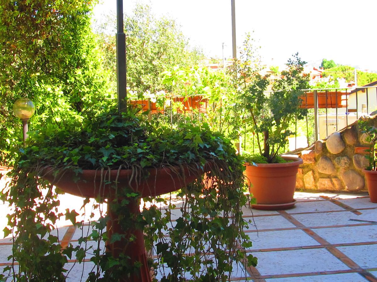 Borgo Piccolo Hotel Cavaion Veronese Exterior photo