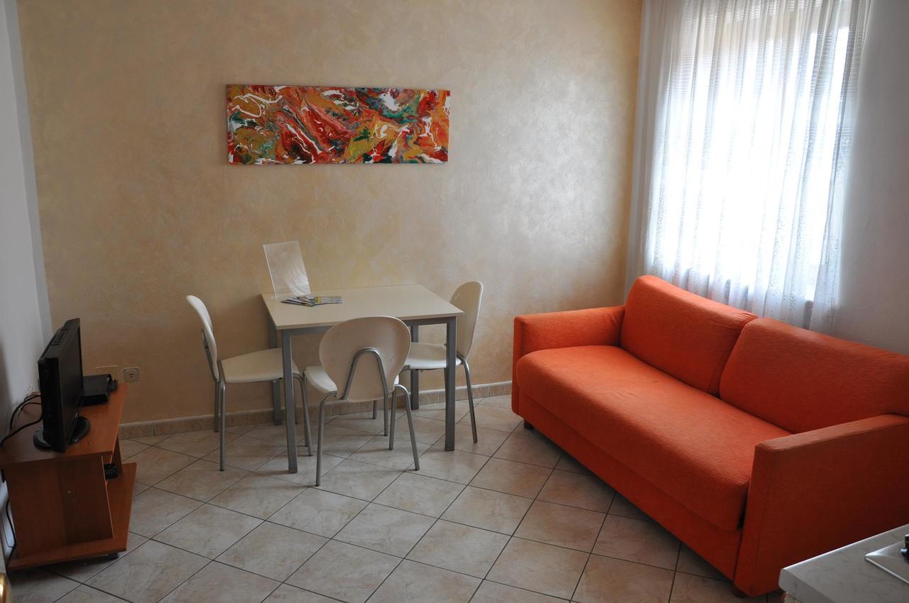 Borgo Piccolo Hotel Cavaion Veronese Exterior photo