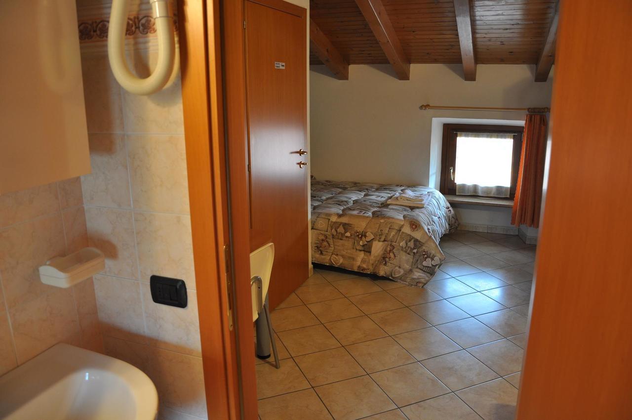 Borgo Piccolo Hotel Cavaion Veronese Exterior photo