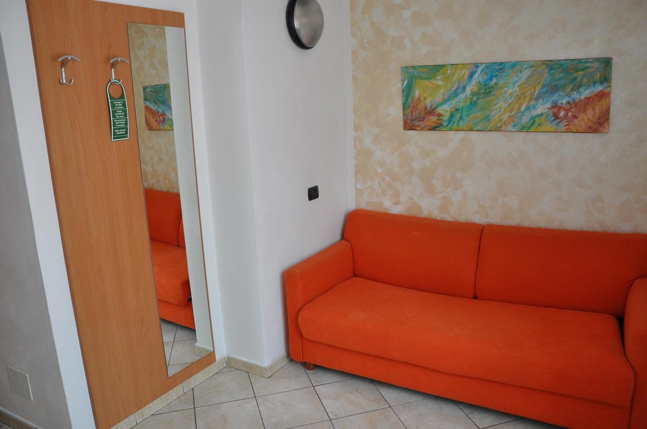 Borgo Piccolo Hotel Cavaion Veronese Exterior photo