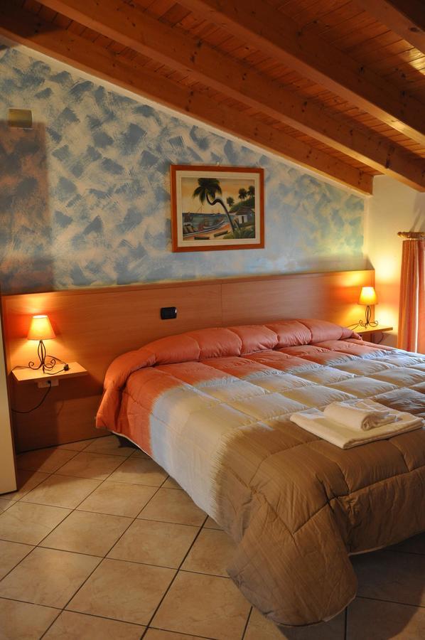 Borgo Piccolo Hotel Cavaion Veronese Exterior photo